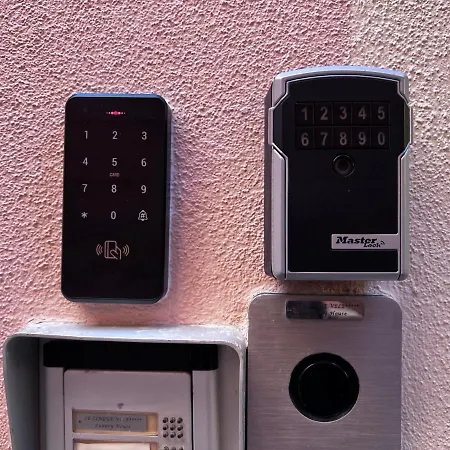 Le Cinque Vele ***** Cinque Terre * Monterosso al Mare