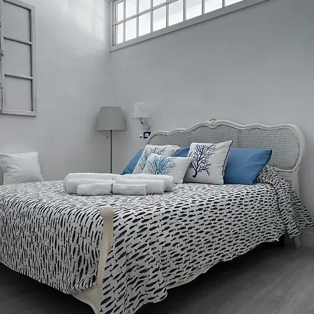 Le Cinque Vele ***** Cinque Terre Monterosso al Mare