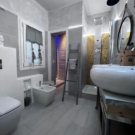 Le Cinque Vele ***** Cinque Terre * Monterosso al Mare