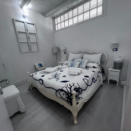 Le Cinque Vele ***** Cinque Terre Apartment Monterosso al Mare